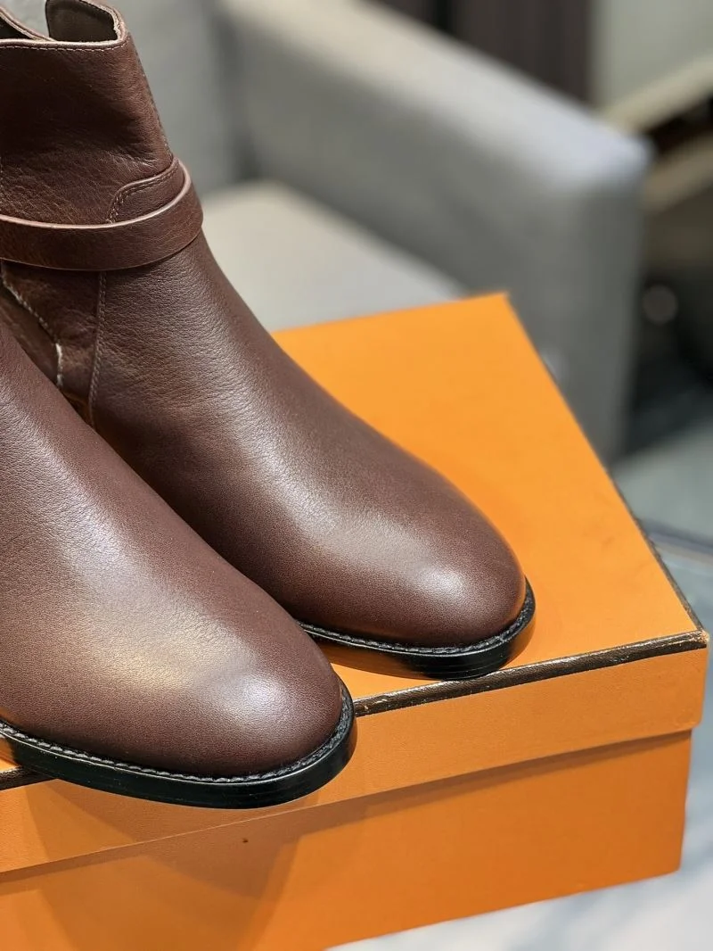 ModernLook Hermes Boots 26302