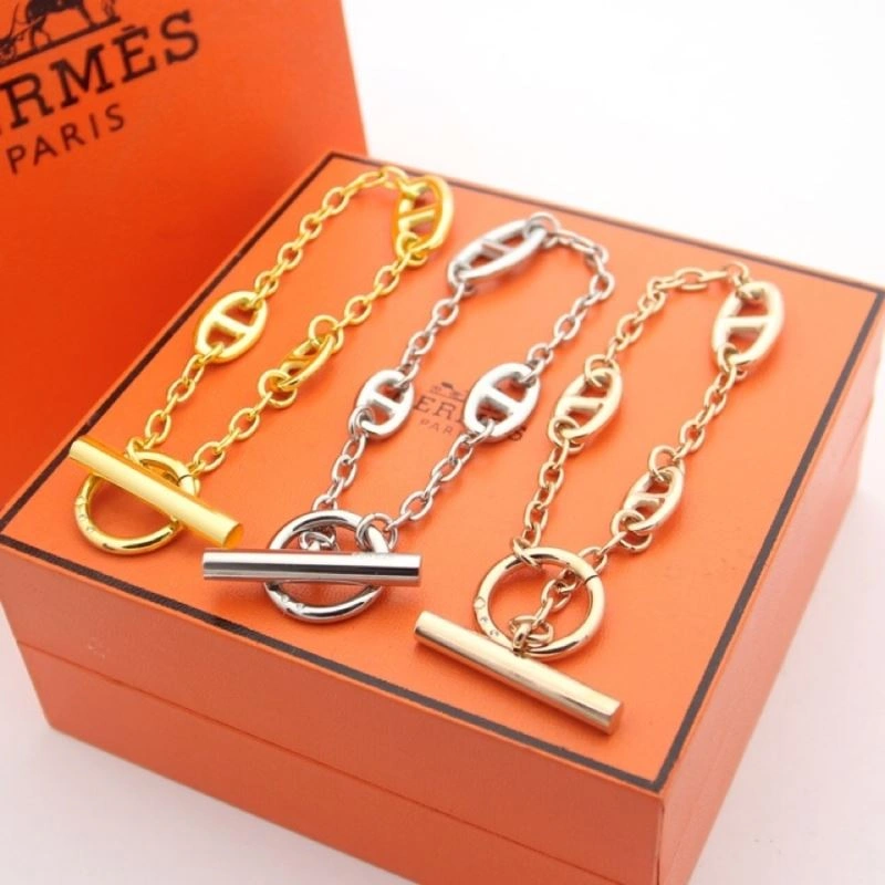 Refined Hermes Bracelets 247307