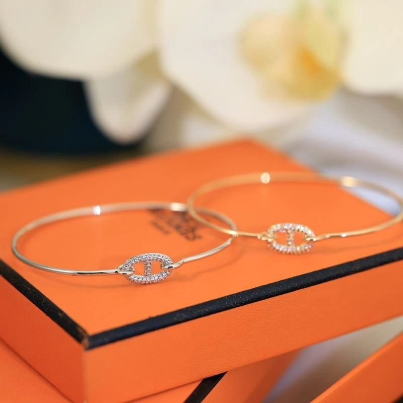 Compact Hermes Bracelets 247233