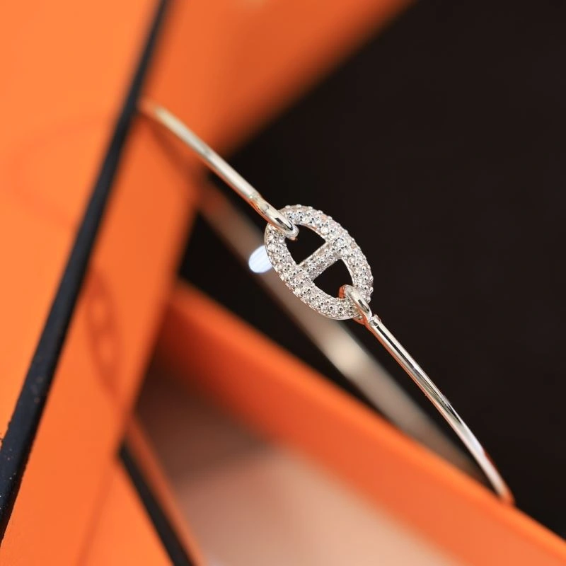 Minimalist Hermes Bracelets 247243