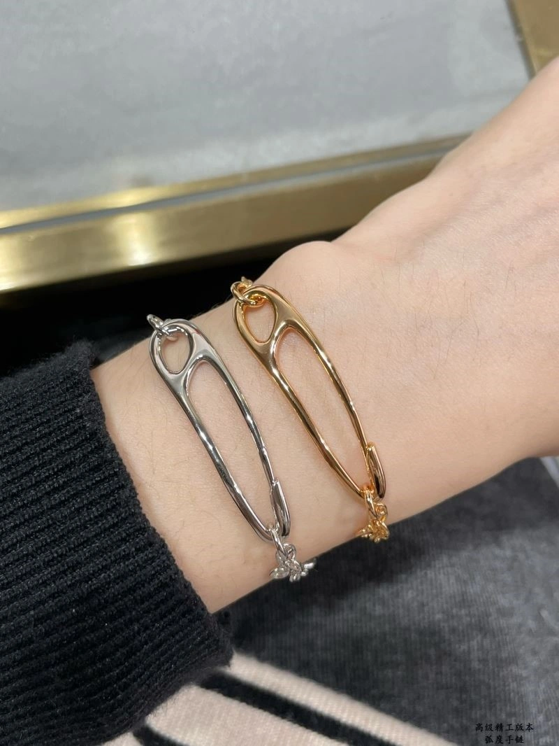Functional Hermes Bracelets 247112