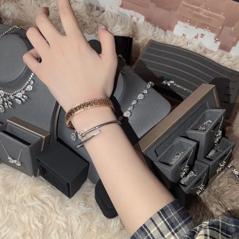 Hermes Bracelets Tailored 247099