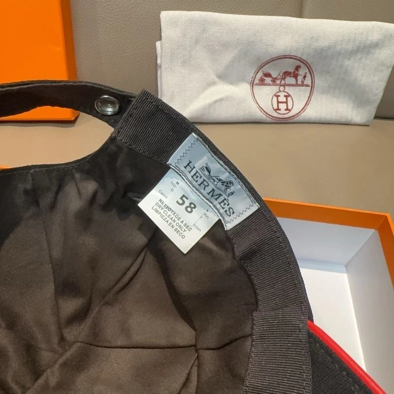 Hermes Caps Practical 261240