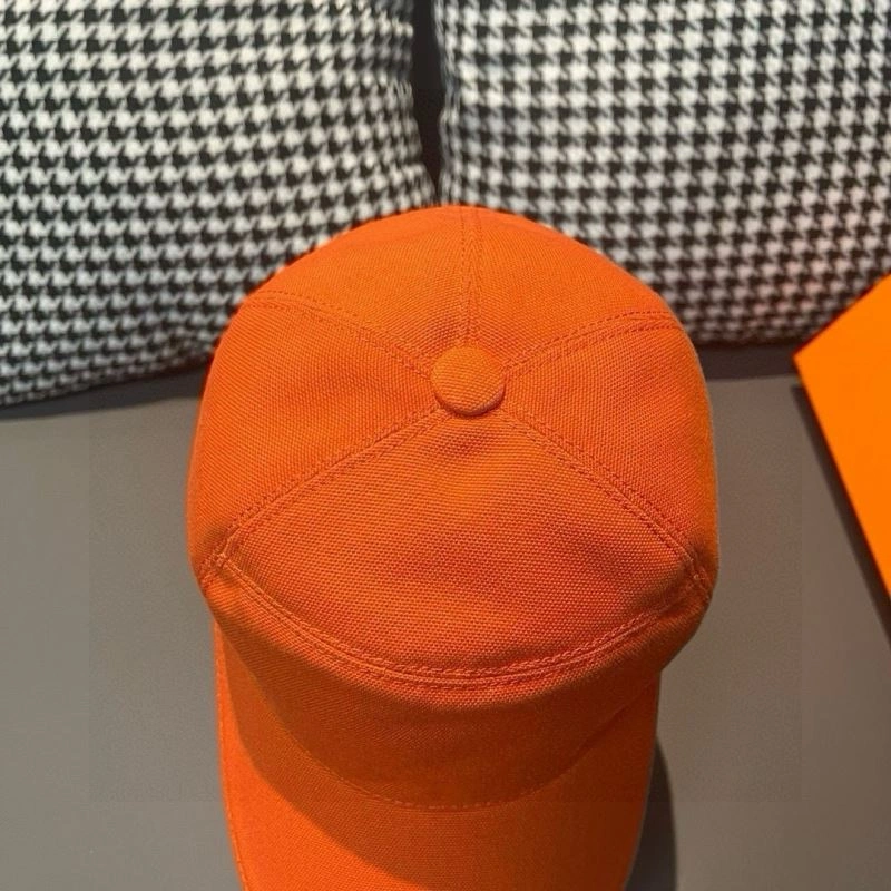 Neat Hermes Caps 258507