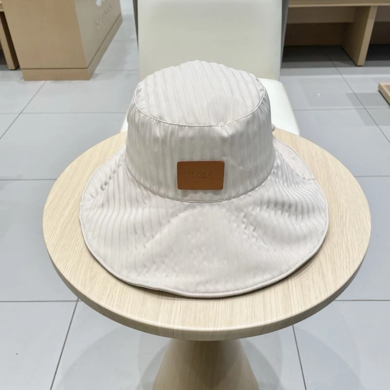 Hermes Caps Sleek 261971