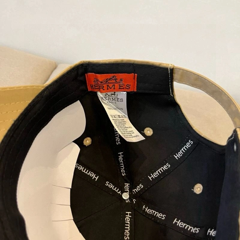 Chic Hermes Caps 261956