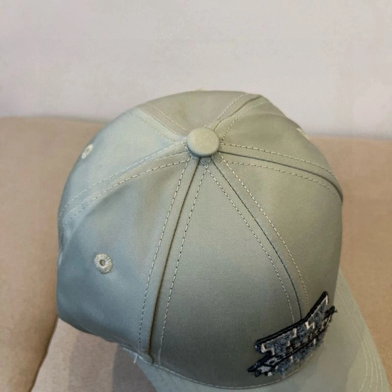 Hermes Caps TopPick 261952