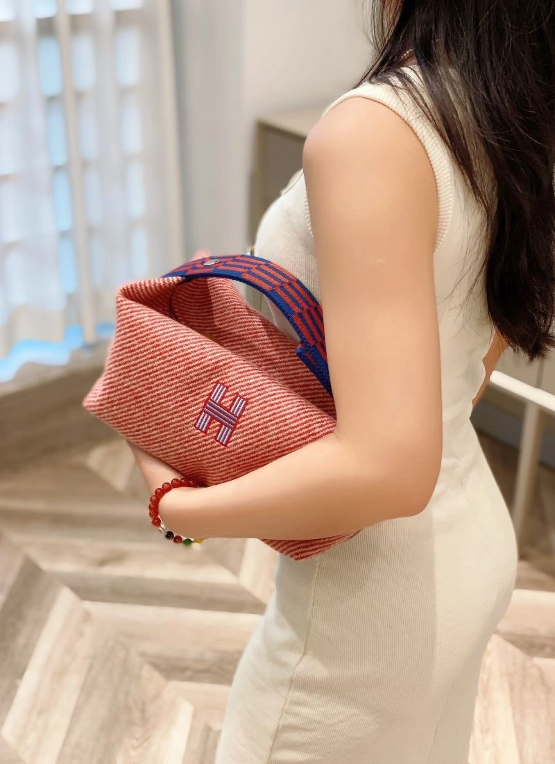 Hermes Cosmetic Bags Attractive 64421