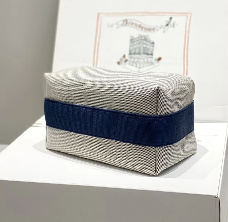 Hermes Cosmetic Bags MultiPurpose 48330