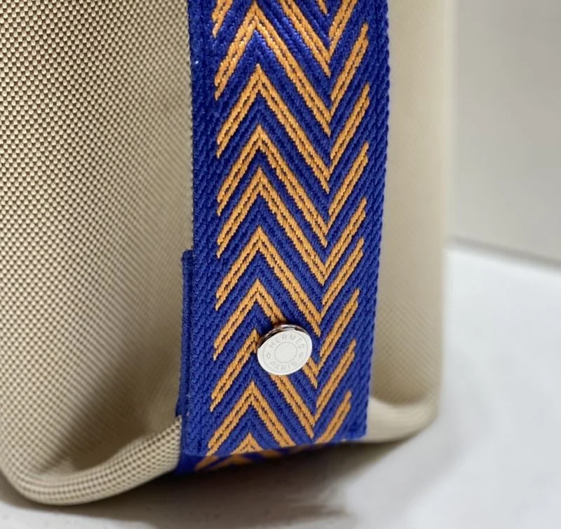 Hermes Cosmetic Bags Lightweight 48324