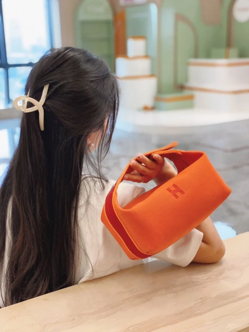 Hermes Cosmetic Bags Bright 48314