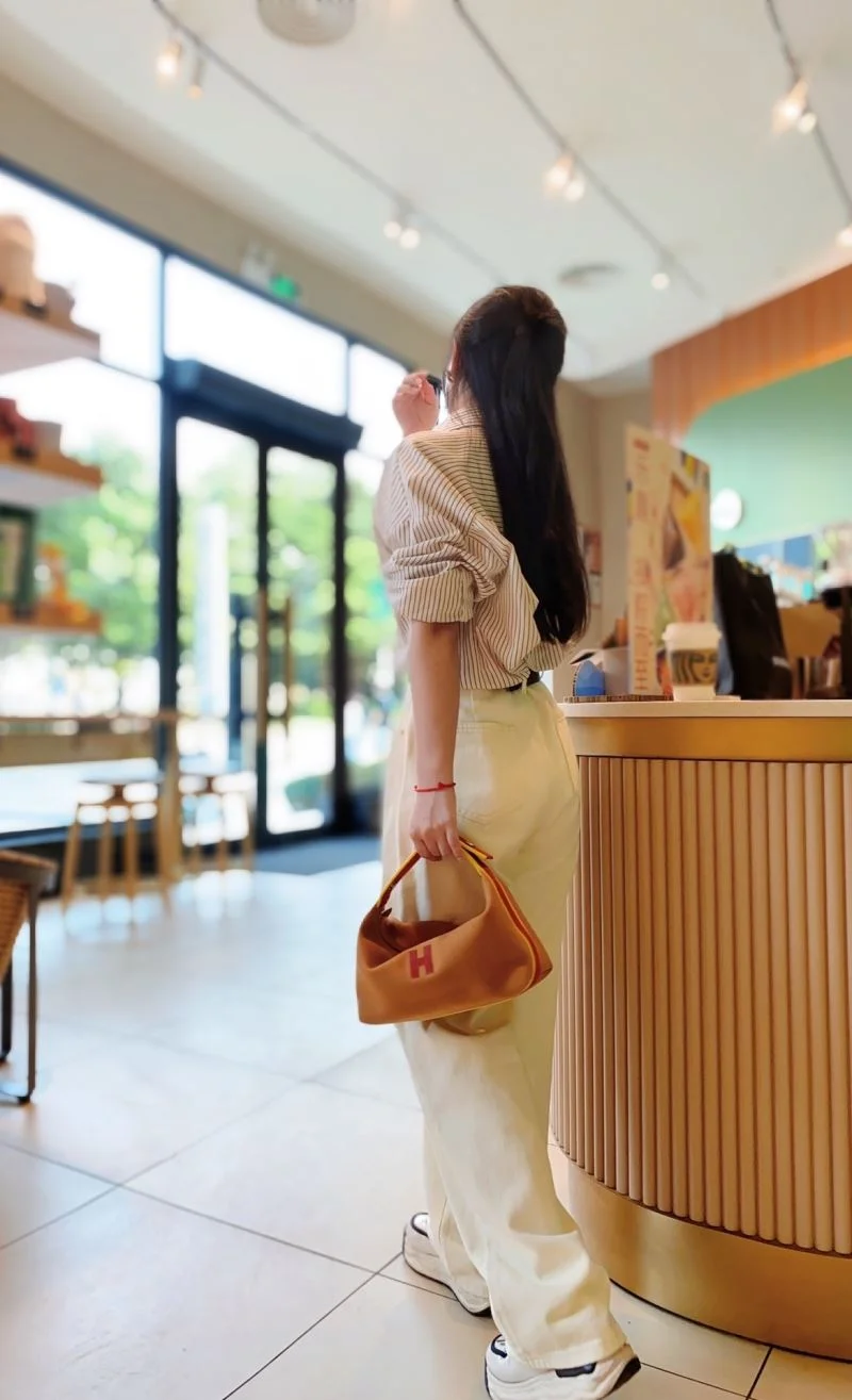 Effortless Hermes Cosmetic Bags 48317