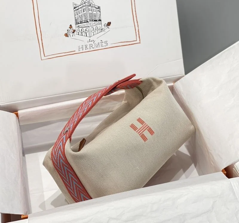 Hermes Cosmetic Bags Comfortable 48308