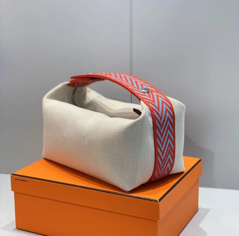 Hermes Cosmetic Bags Comfortable 48308