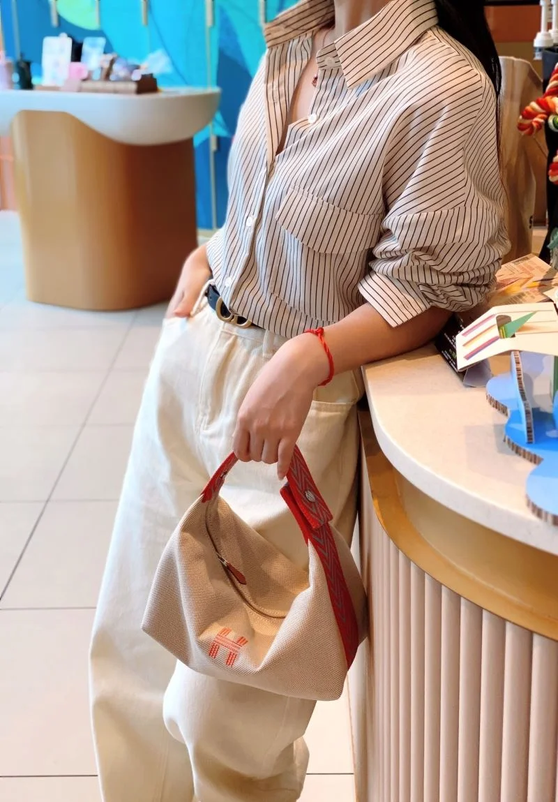 Hermes Cosmetic Bags Comfortable 48308