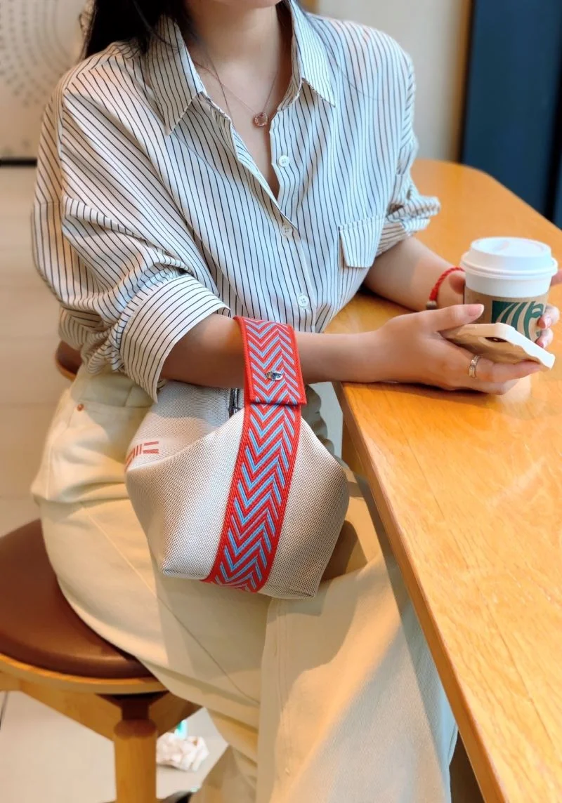 Hermes Cosmetic Bags Comfortable 48308