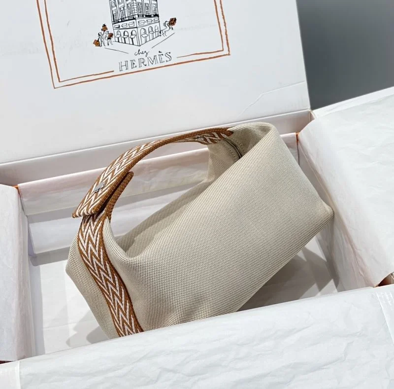 Hermes Cosmetic Bags FashionForward 48344