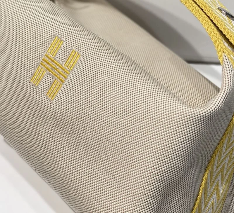 GoodFit Hermes Cosmetic Bags 48305