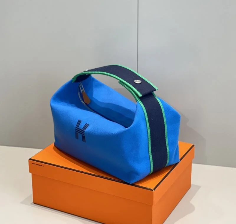 Hermes Cosmetic Bags Sleek 48302