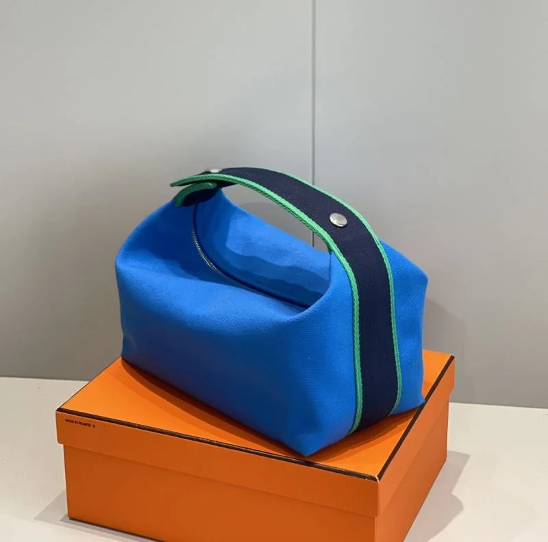 Hermes Cosmetic Bags Sleek 48302