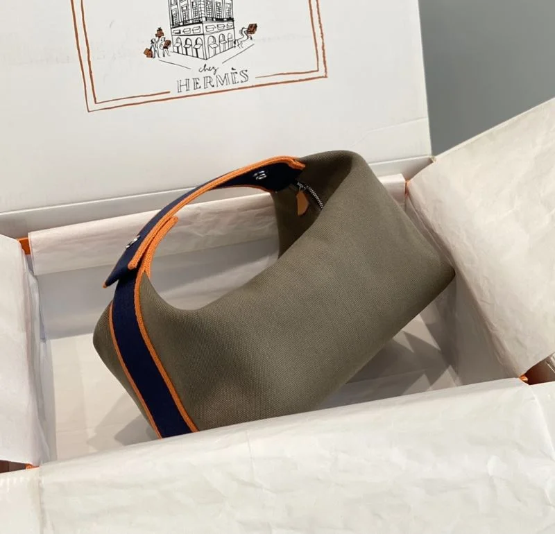 Hermes Cosmetic Bags SportInspired 48294