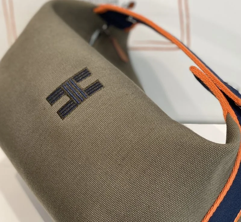 Hermes Cosmetic Bags SportInspired 48294