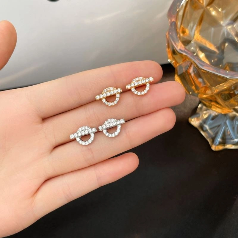 Effortless Hermes Earrings 247443