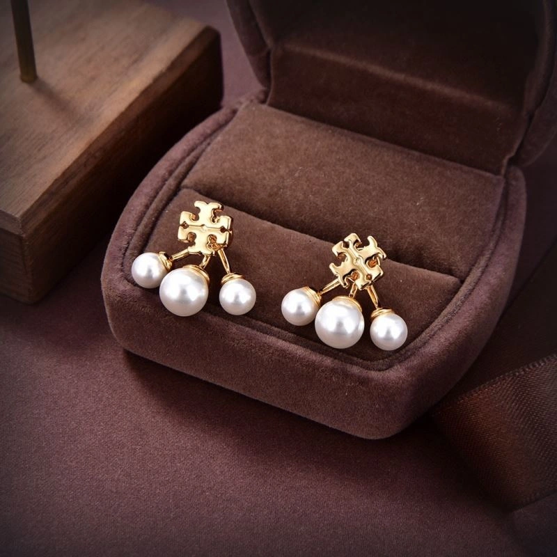 Elegant Hermes Earrings 247402