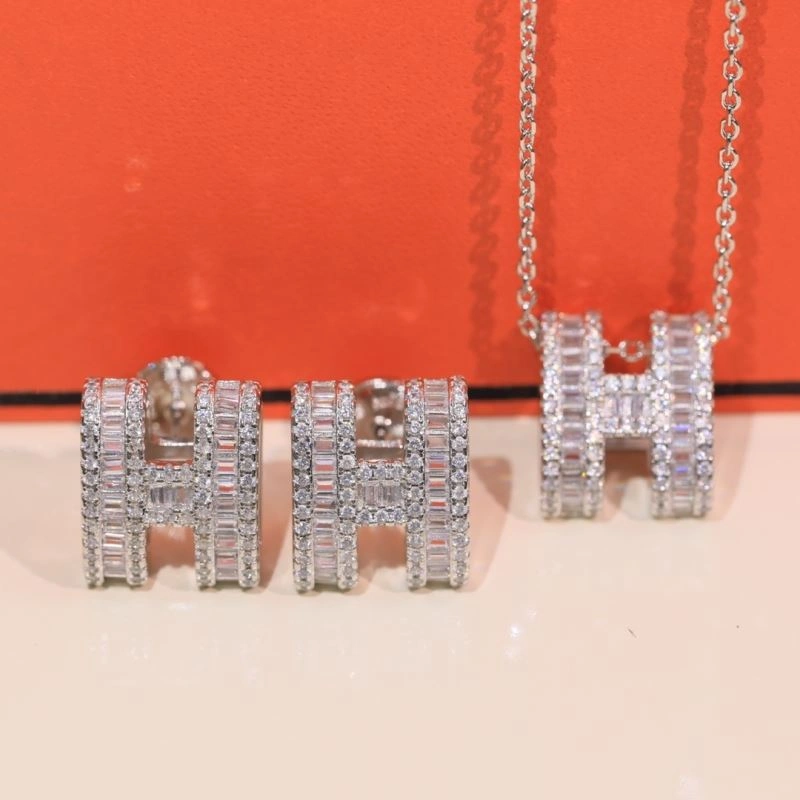 Hermes Earrings Sporty 247584