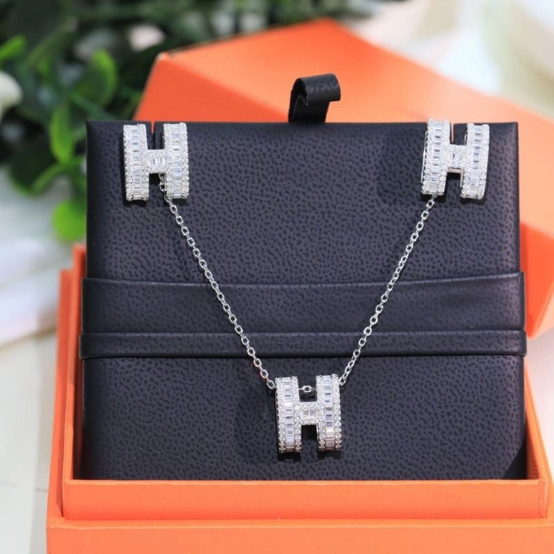 Hermes Earrings Sporty 247584