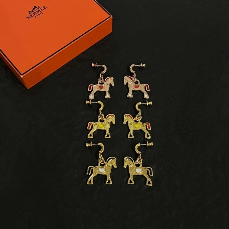 Supportive Hermes Earrings 247300