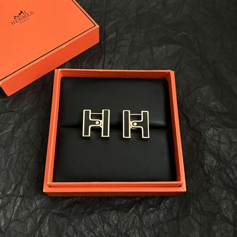 UrbanChic Hermes Earrings 247205
