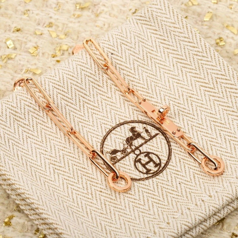 Hermes Earrings MoistureWicking 246807