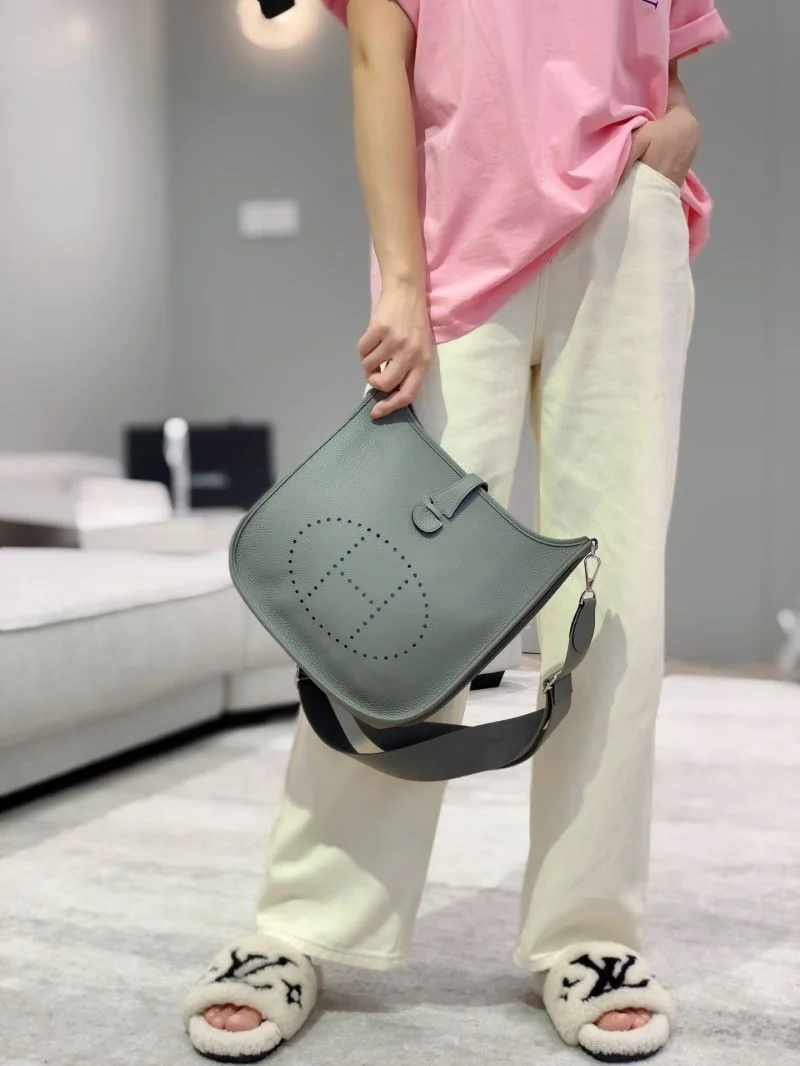 Trendsetting Hermes Evelyn Bags 48293