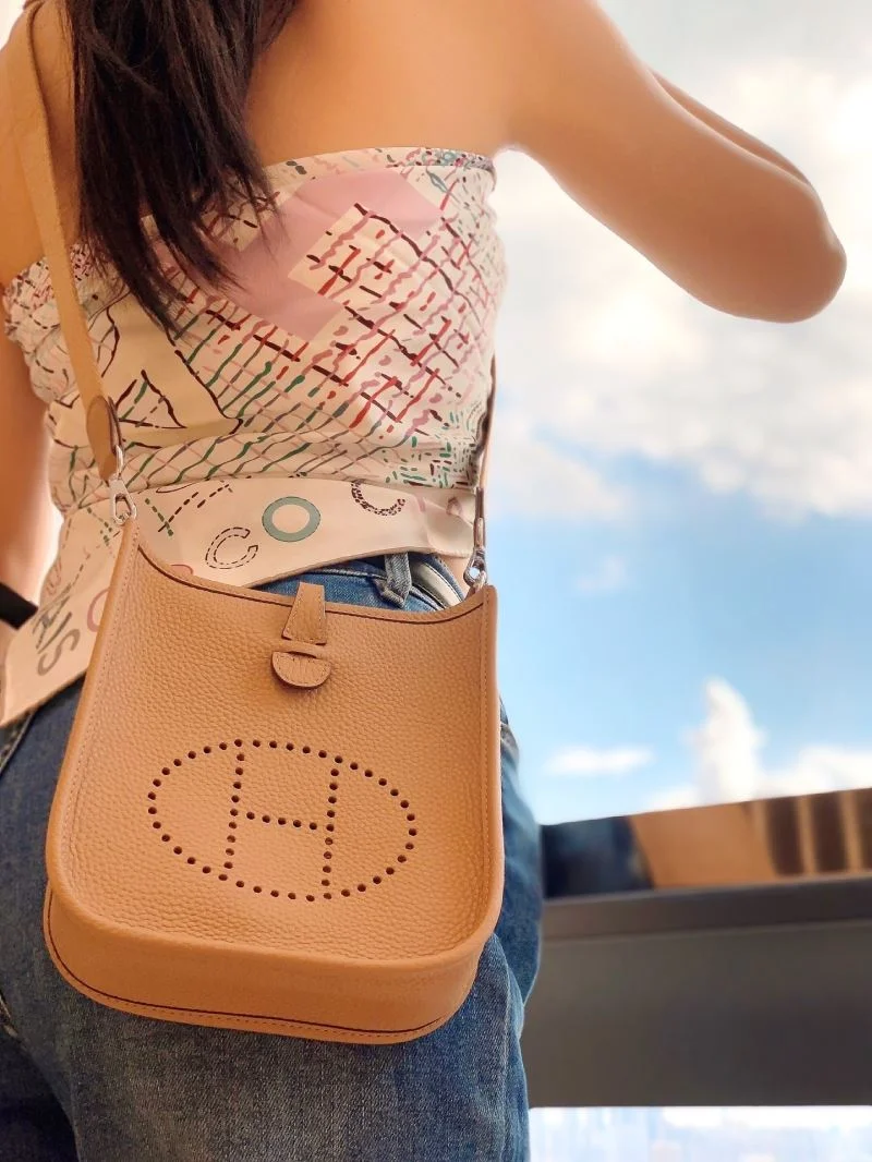 Snug Hermes Evelyn Bags 48276