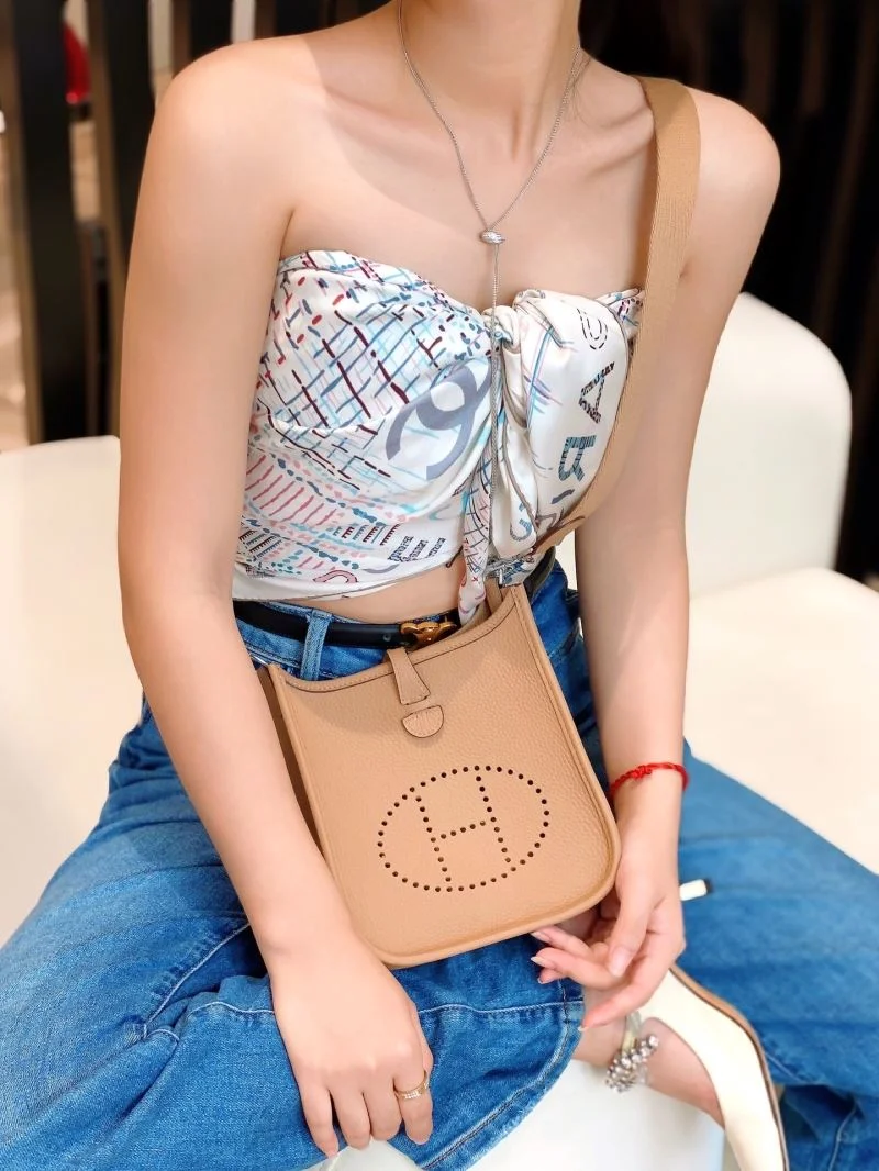 Snug Hermes Evelyn Bags 48276