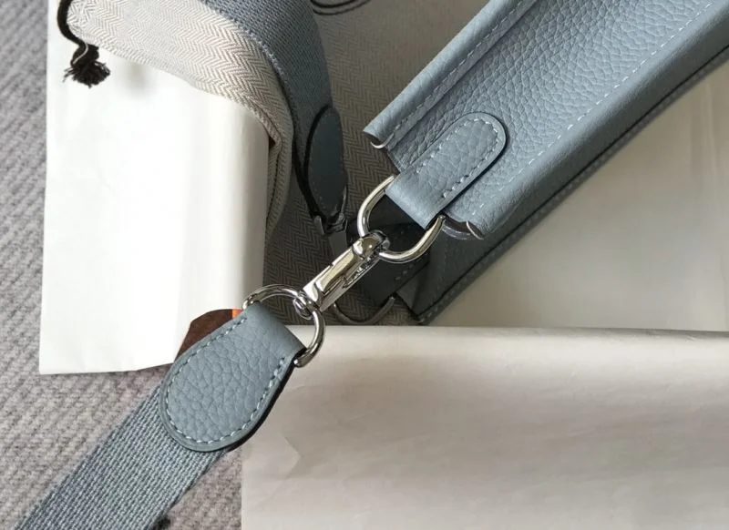 Hermes Evelyn Bags Compact 48298