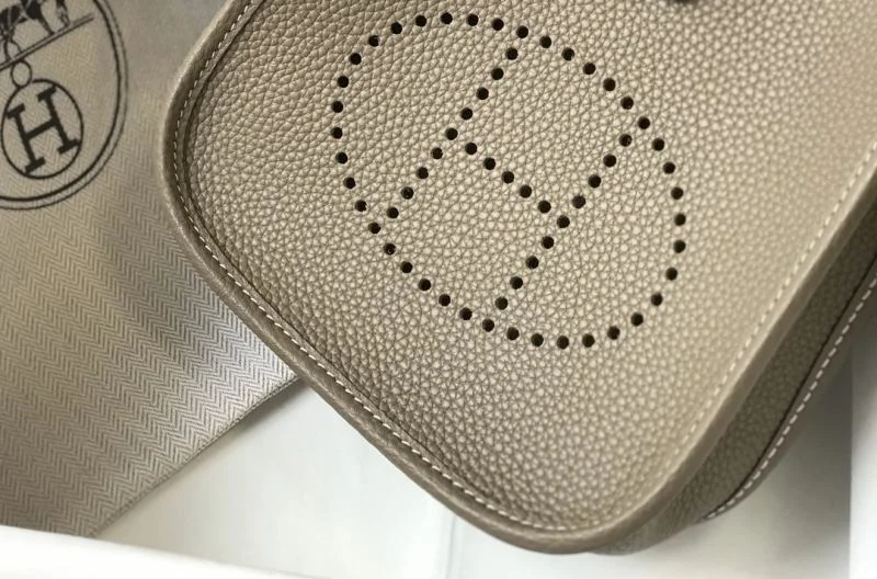Functional Hermes Evelyn Bags 48268