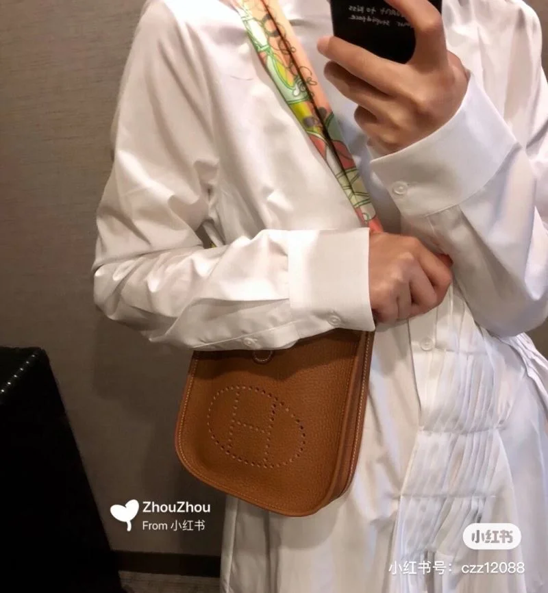 Hermes Evelyn Bags Stretchable 48261