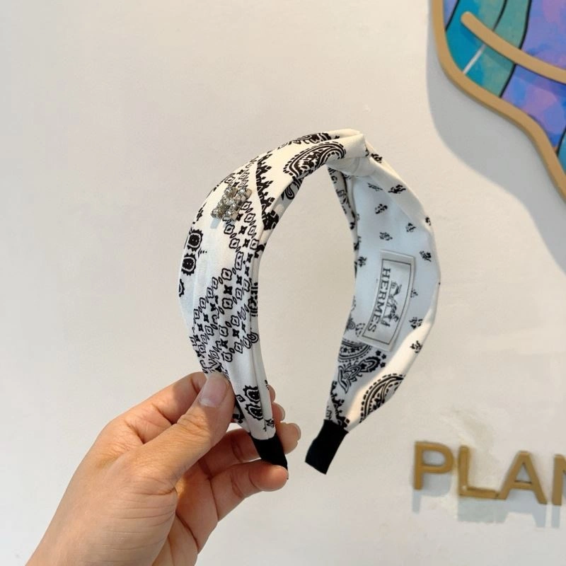 Refined Hermes Hair Hoop 263548