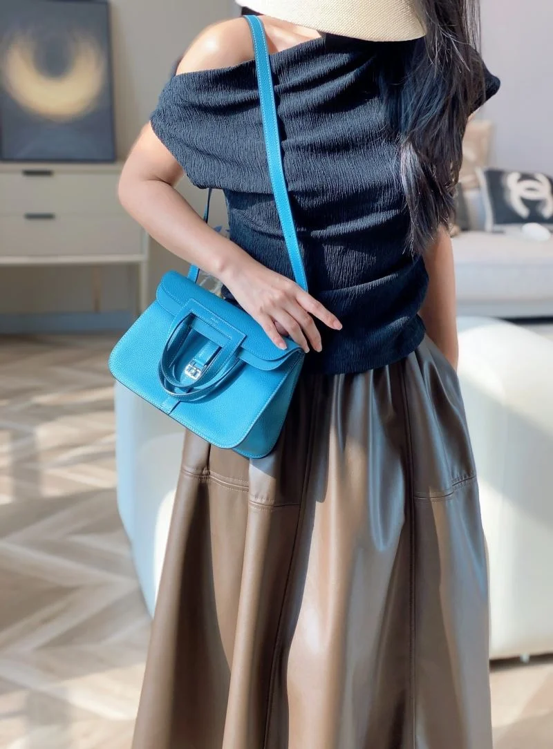 Snug Hermes Halzan Bags 48824