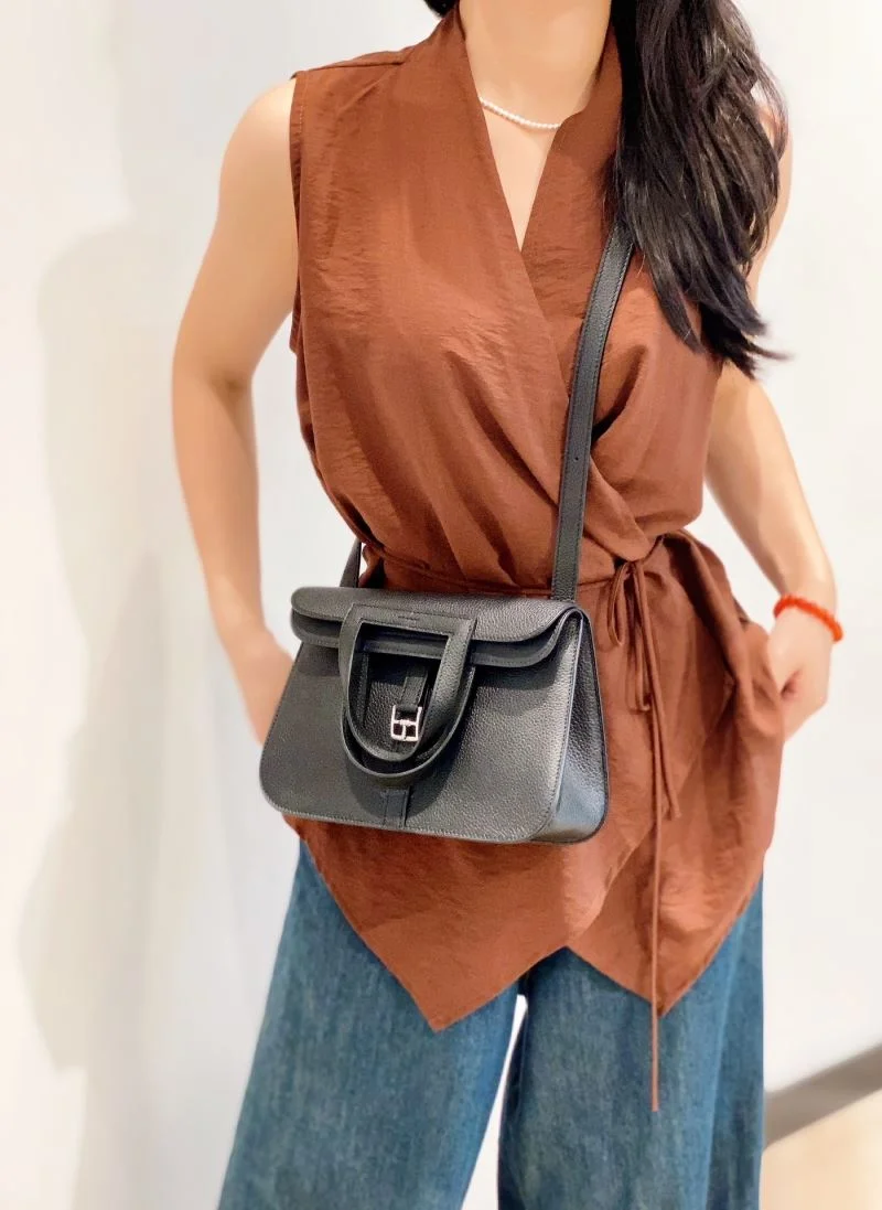 Effortless Hermes Halzan Bags 48811
