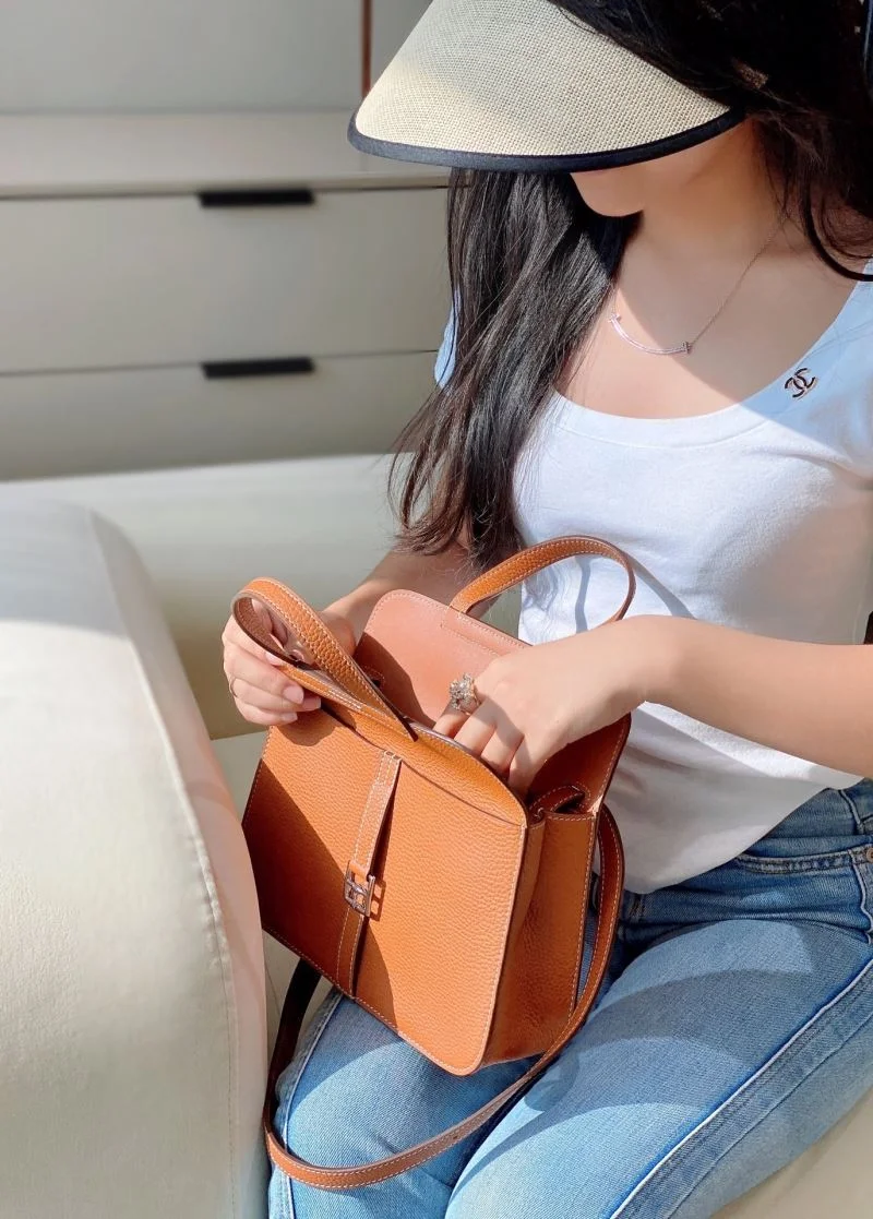 Flexible Hermes Halzan Bags 48215