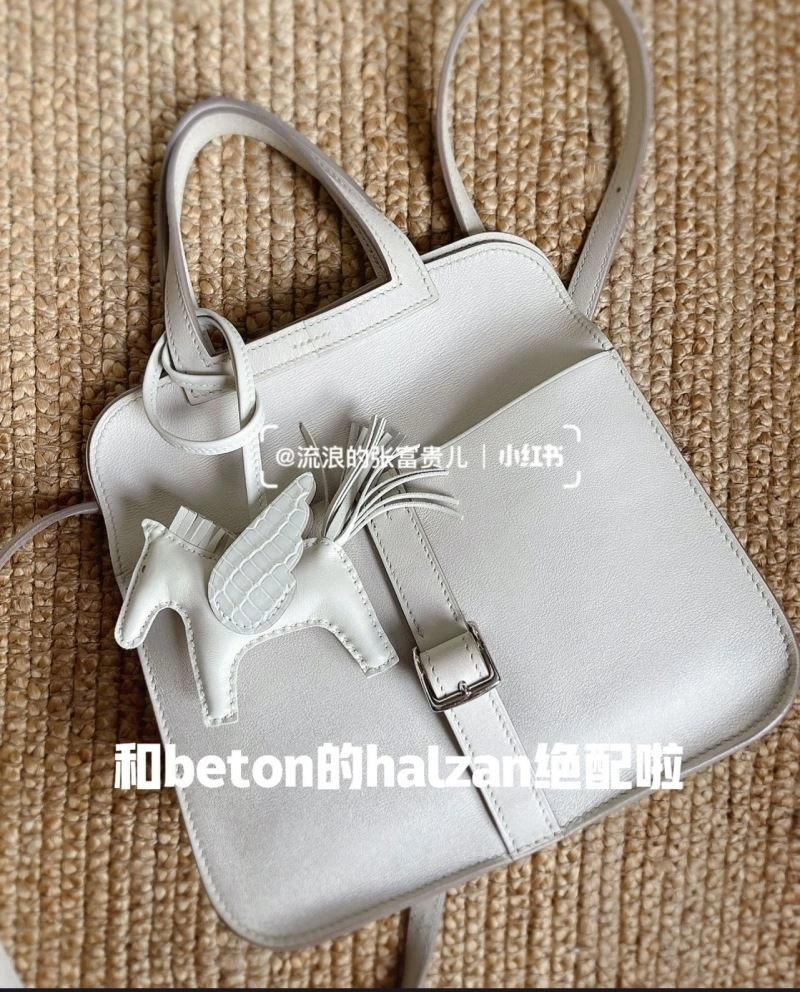 Hermes Handmade Pendant Lightweight 73730