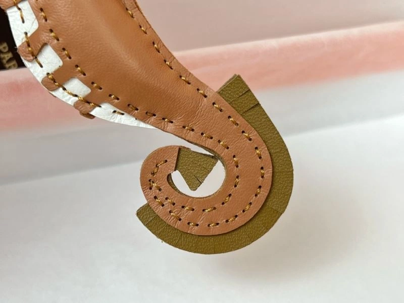 StreetReady Hermes Handmade Pendant 71794