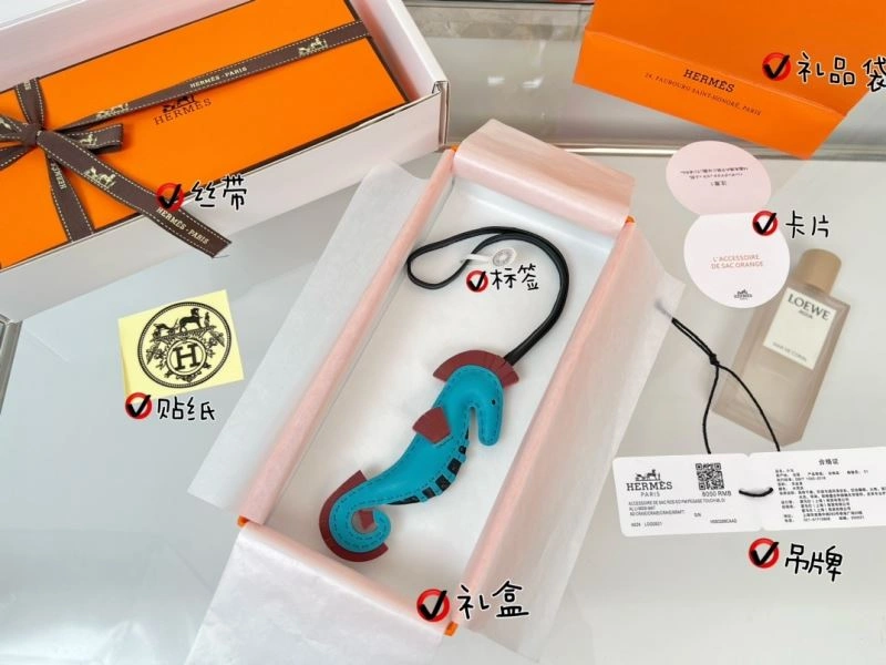 Casual Hermes Handmade Pendant 71800