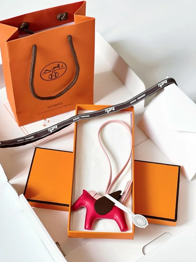 Hermes Handmade Pendant Sustainable 48173
