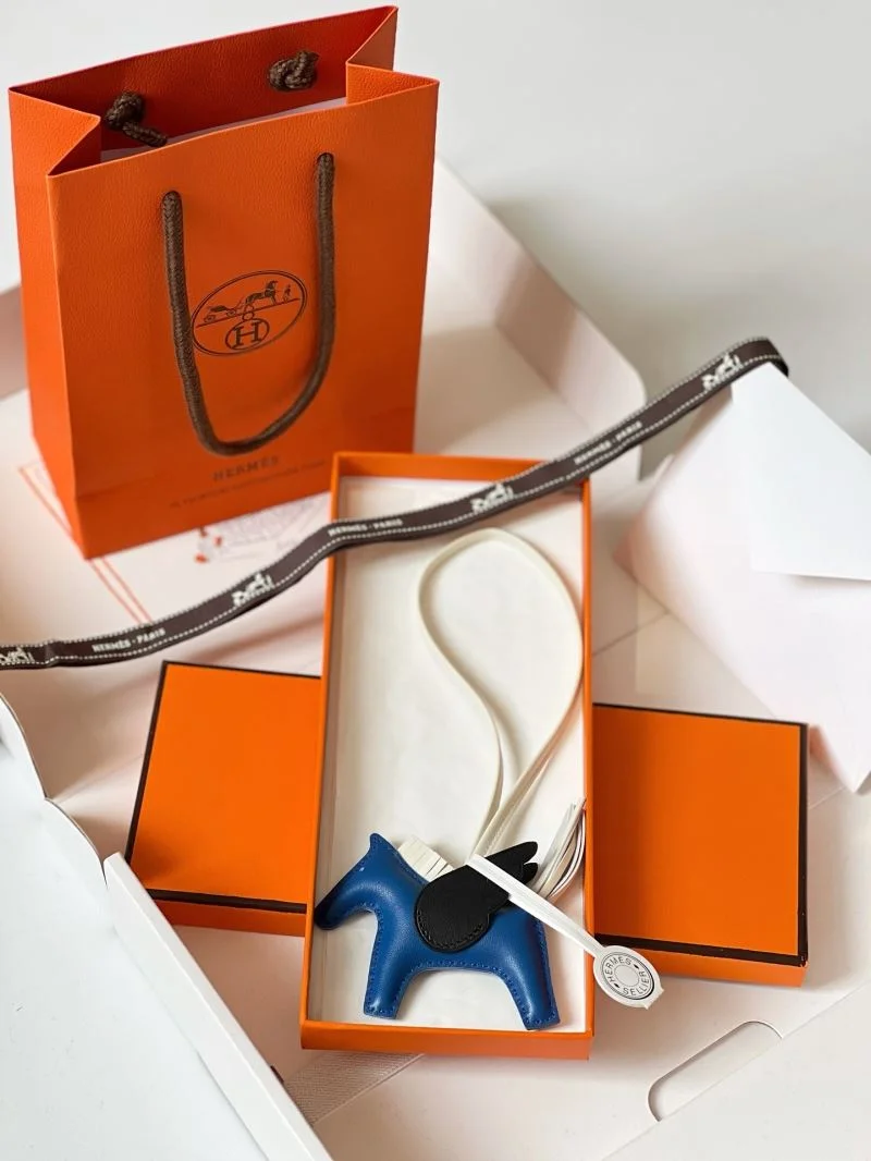 Hermes Handmade Pendant Sustainable 48173