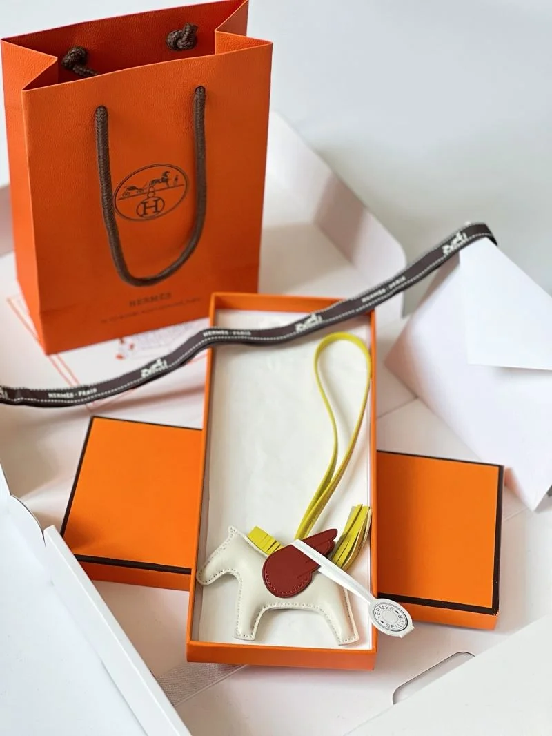 Hermes Handmade Pendant Sustainable 48173