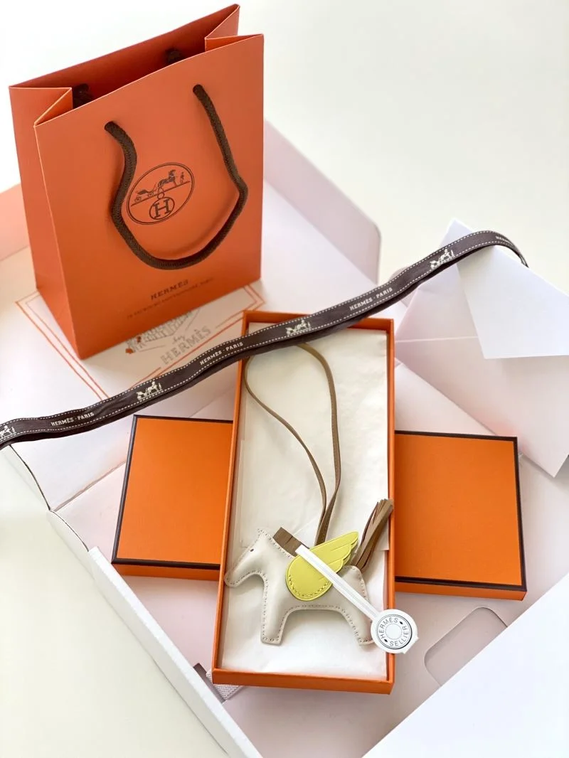 Hermes Handmade Pendant FlexibleFit 48162